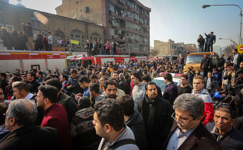 تصاویر/ پلاسکو در آتش سوخت و فرو ریخت تصاویر/ پلاسکو در آتش سوخت و فرو ریخت