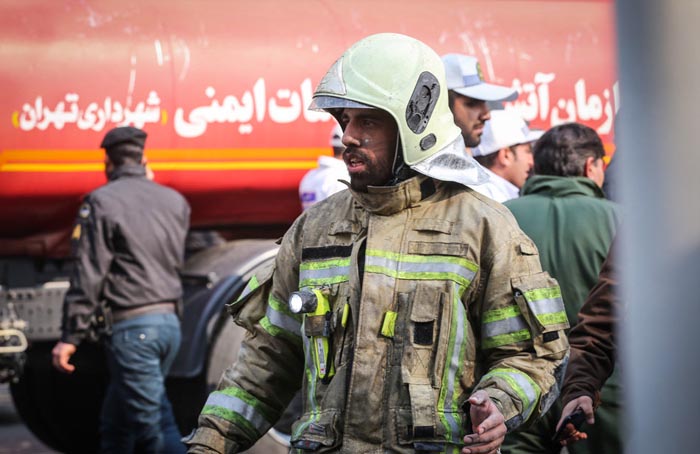(تصاویر) آتشنشانان در بهتِ فاجعه (تصاویر) آتشنشانان در بهتِ فاجعه