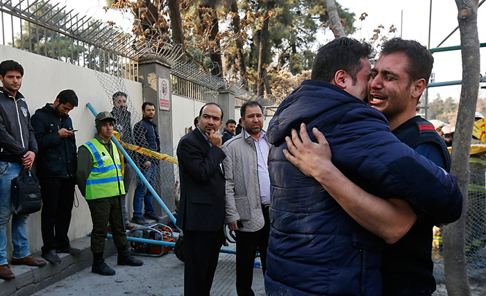 (تصاویر) ازدحام در اطراف ساختمان پلاسکو (تصاویر) ازدحام در اطراف ساختمان پلاسکو