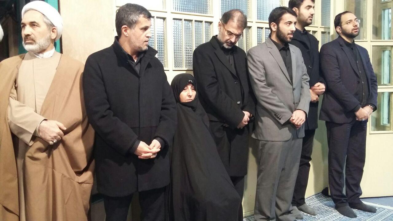 (تصاویر) بزرگداشت آیتالله هاشمی در جماران (تصاویر) بزرگداشت آیتالله هاشمی در جماران
