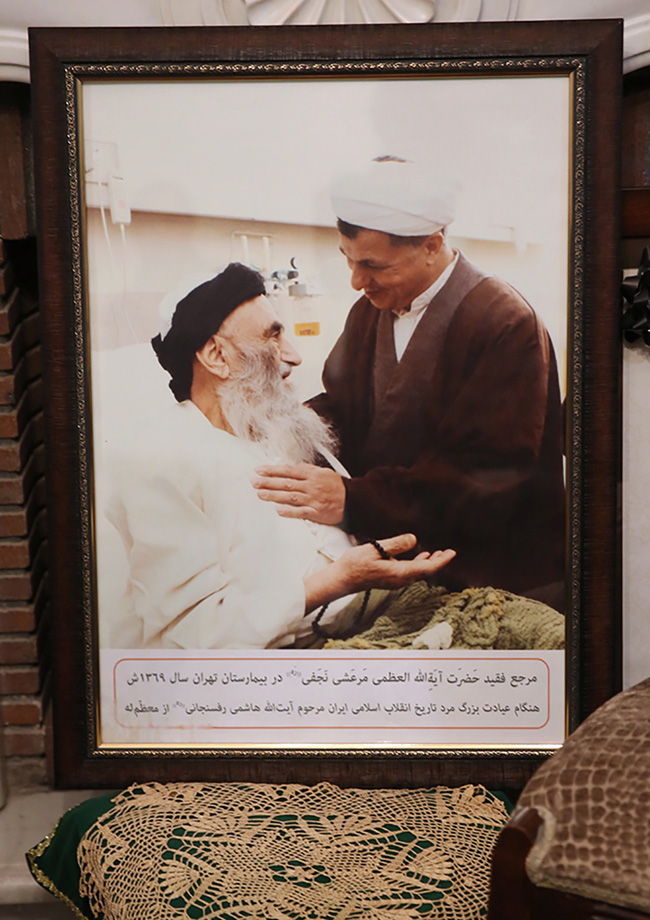 (تصاویر) فراکسیون امید در بیت آیتالله هاشمی (تصاویر) فراکسیون امید در بیت آیتالله هاشمی