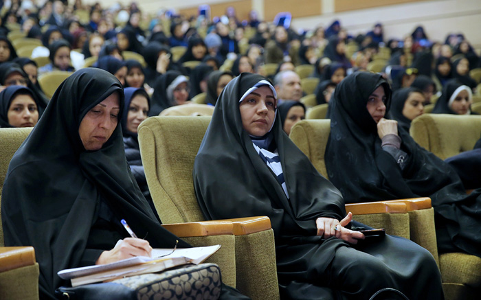 (تصاویر) تقدیر از فاطمههاشمی در کنگره زنانموفق (تصاویر) تقدیر از فاطمههاشمی در کنگره زنانموفق