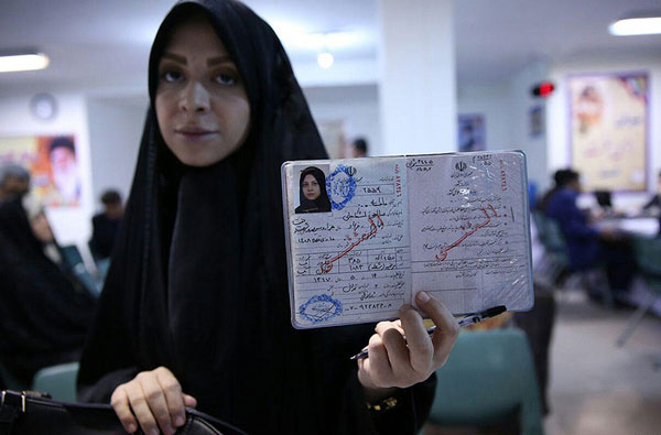 دختر رستم قاسم و فرمانده ارتش نامزد انتخابات شدند +(تصویر) دختر رستم قاسم و فرمانده ارتش نامزد انتخابات شدند +(تصویر)