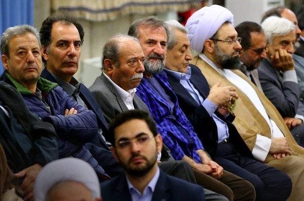 (عکس) بازیگرانی که روز مبعث به دیدار رهبر انقلاب رفتند (عکس) بازیگرانی که روز مبعث به دیدار رهبر انقلاب رفتند