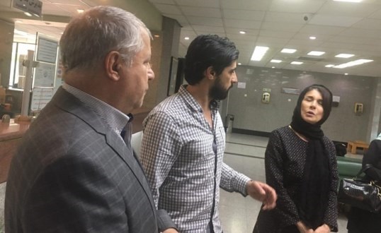 (عکس) عیادت علی پروین از ابراهیم آشتیانی (عکس) عیادت علی پروین از ابراهیم آشتیانی