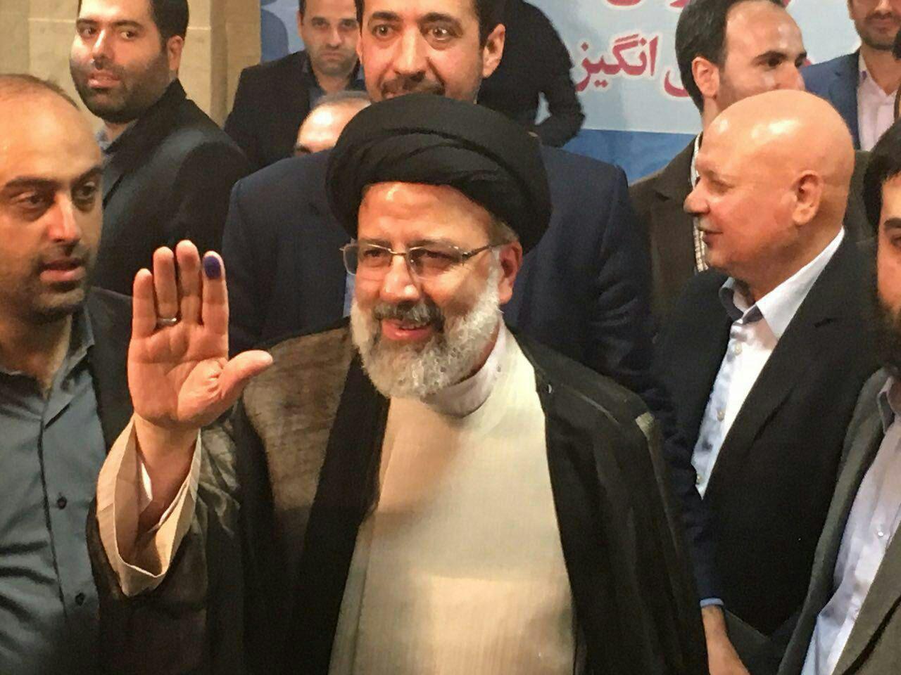 ابراهیم رئیسی کاندیدای ریاستجمهوری شد ابراهیم رئیسی کاندیدای ریاستجمهوری شد