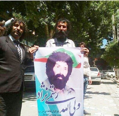 (عکس) پرنده فروشی که پدیده انتخابات شوراها شد (عکس) پرنده فروشی که پدیده انتخابات شوراها شد