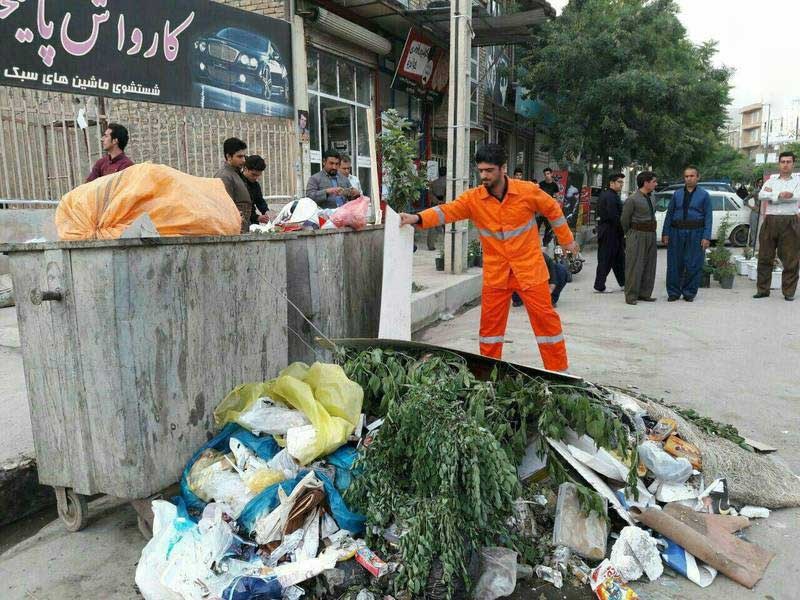 (عکس) اقدام تحسینبرانگیز یک کاندیدا بعد از رای نیاوردن (عکس) اقدام تحسینبرانگیز یک کاندیدا بعد از رای نیاوردن