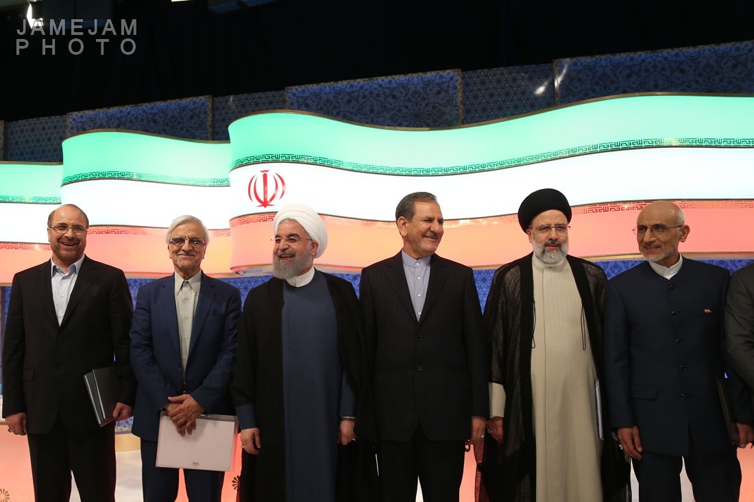 (تصاویر) نامزدها با هم عکس یادگاری گرفتند (تصاویر) نامزدها با هم عکس یادگاری گرفتند