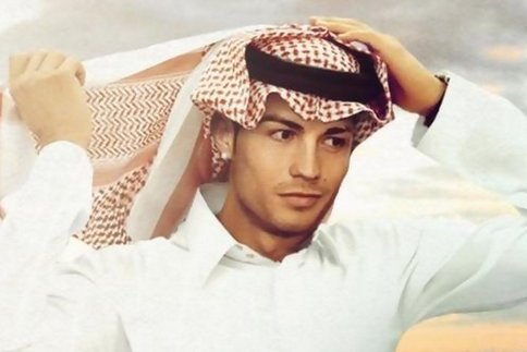 استفاده از رونالدو برای ترویج نماز و روزه استفاده از رونالدو برای ترویج نماز و روزه