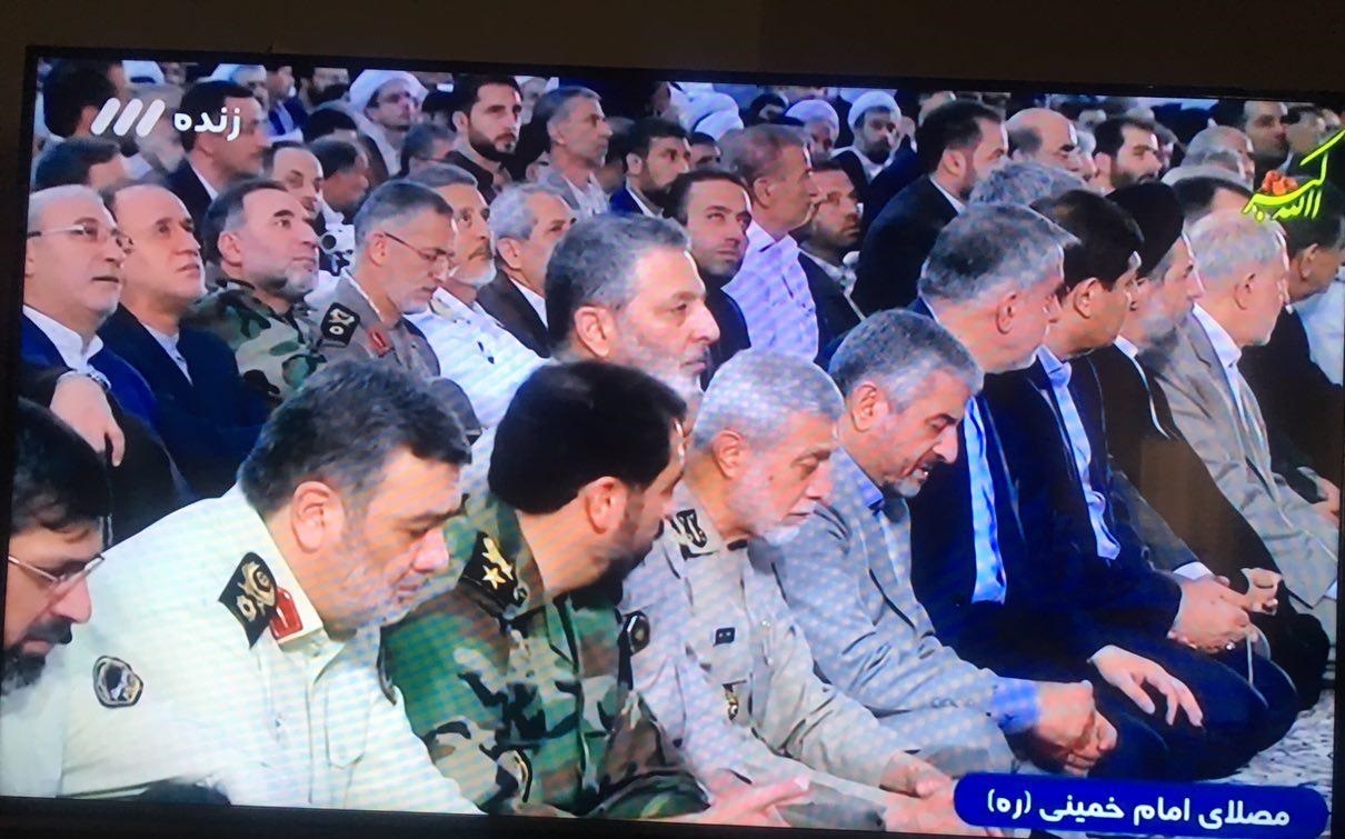 چه کسانی در صف اول نماز حضور داشتند؟ چه کسانی در صف اول نماز حضور داشتند؟