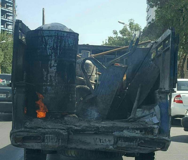 (عکس) بمب متحرک در خیابانهای مشهد! (عکس) بمب متحرک در خیابانهای مشهد!