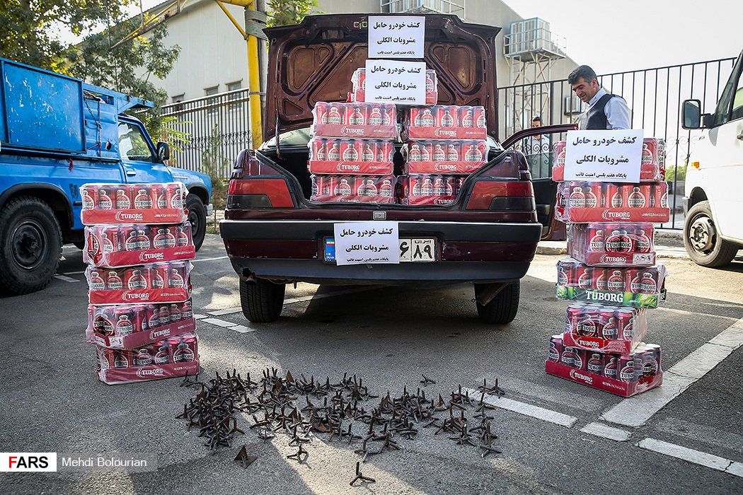 (تصویر) کشف مشروبات الکلی از اوباش