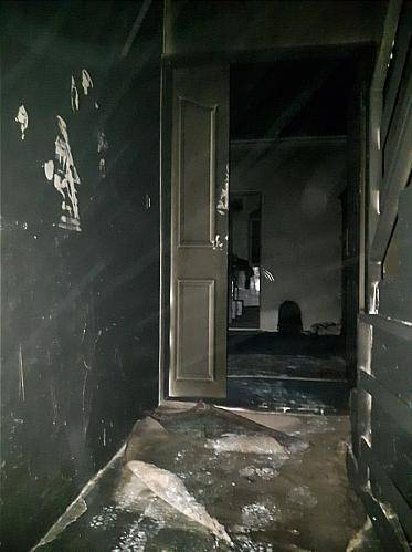 (تصاویر) زن و شوهر از ترس آتش‌ به پایین پریدند!