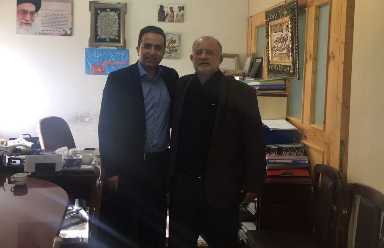 عکسی از حضور وکیل بقایی در دفتر قاضیپور عکسی از حضور وکیل بقایی در دفتر قاضیپور