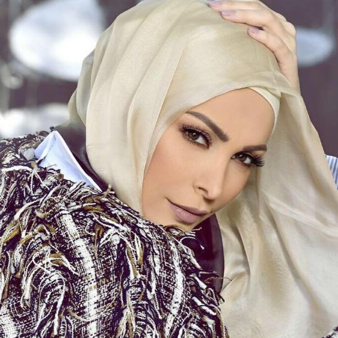 امل حجازی خواننده معروف لبنانی محجبه شد امل حجازی خواننده معروف لبنانی محجبه شد