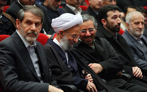 فراز و فرودهای رابطه احمدی‌نژاد و آیت الله مصباح
