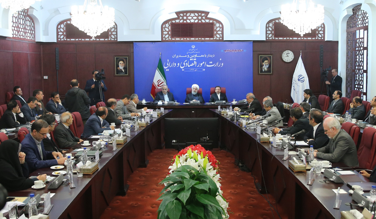 دسترسی به فضای مجازی نباید دایمی قطع باشد