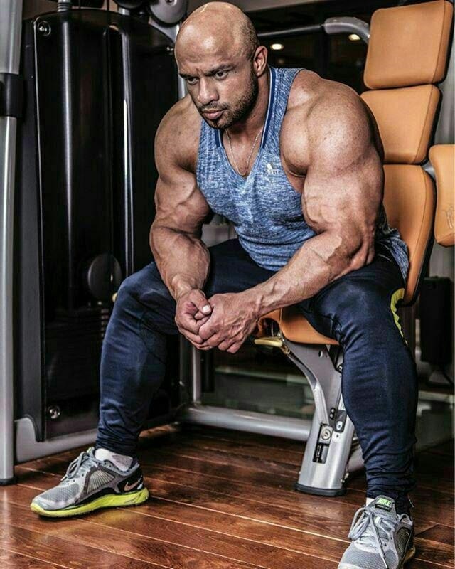 (عکس) قهرمان بدنسازی ایران و جهان درگذشت