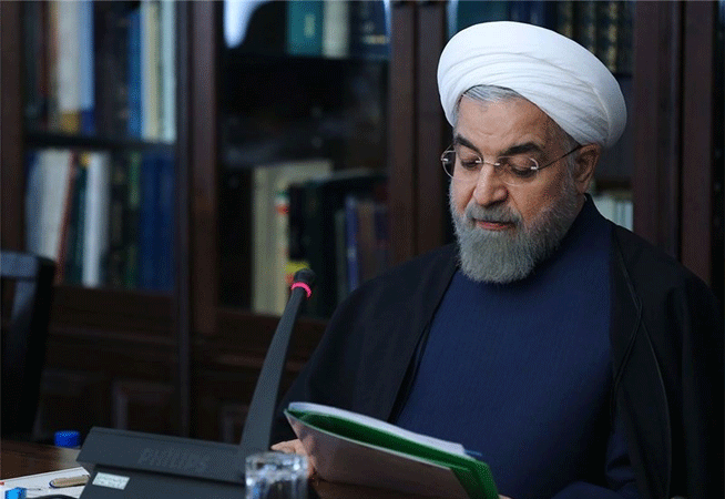 دوراهی مجلس در برابر روحانی دوراهی مجلس در برابر روحانی