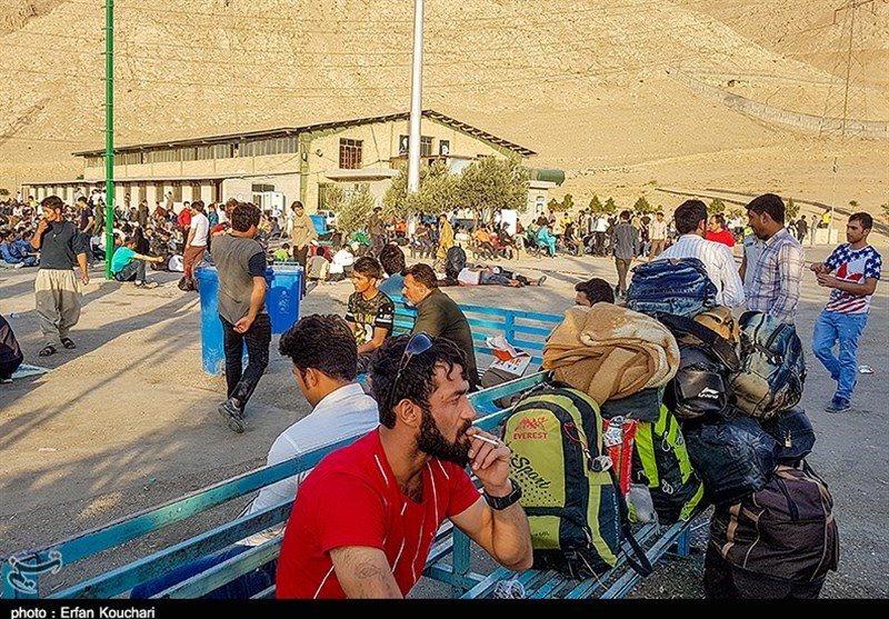 (تصاویر) گزارشی از قلب اردوگاه مهاجران در تهران