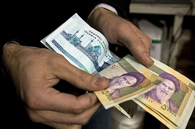 کارگران روزمزد در روز تعطیل قانونا باید حقوق دریافت کنند
