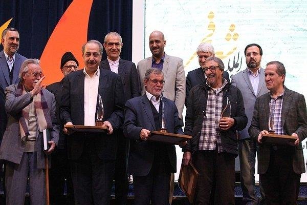 (تصاویر) پیکر اصغر فردی به خاک سپرده شد