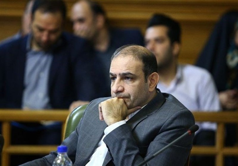 علیخانی: آقای هاشمی هر بلایی سرتان بیاورند صدایتان در نمیآید علیخانی: آقای هاشمی هر بلایی سرتان بیاورند صدایتان در نمیآید