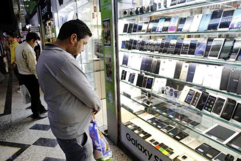 چه کسی موبایل را گران کرد؟ چه کسی موبایل را گران کرد؟
