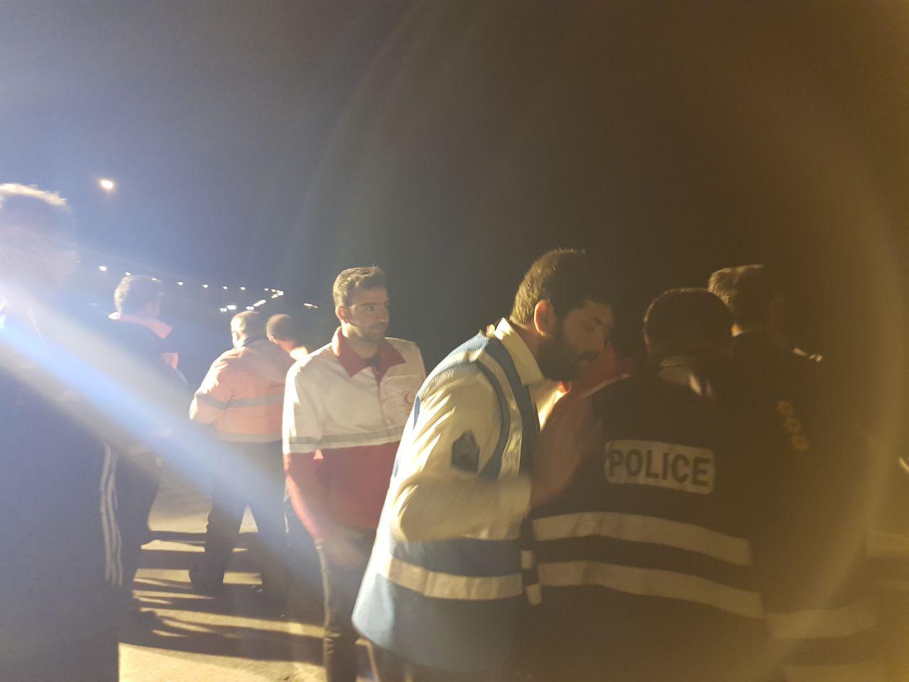 (تصاویر) واژگونی اتوبوس زوار کرمانشاهی در گردنه آهوان