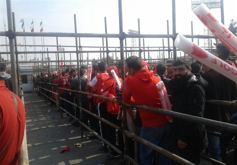 گزارش زنده: حال و هوای ورزشگاه آزادی پیش از بازی پرسپولیس_کاشیما گزارش زنده: حال و هوای ورزشگاه آزادی پیش از بازی پرسپولیس_کاشیما