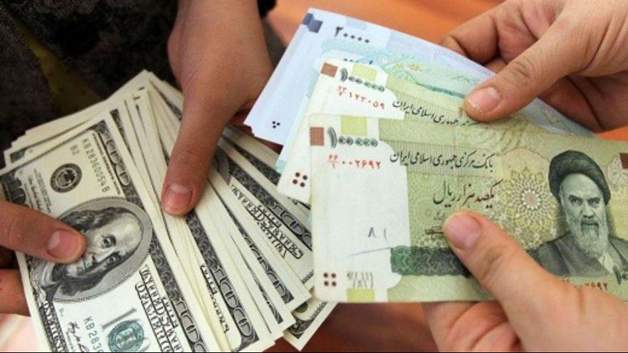 انتظار بازار از ۱۳ آبان بیش از حد بود / کاهش قیمت ارز قابل انتظار بود انتظار بازار از ۱۳ آبان بیش از حد بود / کاهش قیمت ارز قابل انتظار بود
