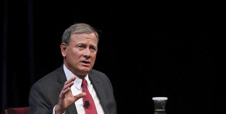 انتقاد کم‌سابقه قاضی ارشد دیوان عالی آمریکا از ترامپ