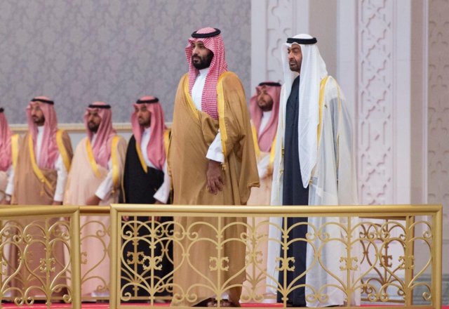 (تصاویر) دیدار محمد بن سلمان با ولیعهد ابوظبی