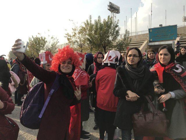 ضرب العجل فیفا برای ورود زنان ایرانی به ورزشگاه ضرب العجل فیفا برای ورود زنان ایرانی به ورزشگاه