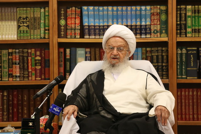 نظر آیت الله مکارم در رابطه با حکم شرعی 