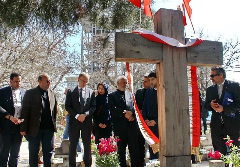 واکنش ظریف به کنفرانس ضد ایرانی: دولت لهستان شرم کند واکنش ظریف به کنفرانس ضد ایرانی: دولت لهستان شرم کند