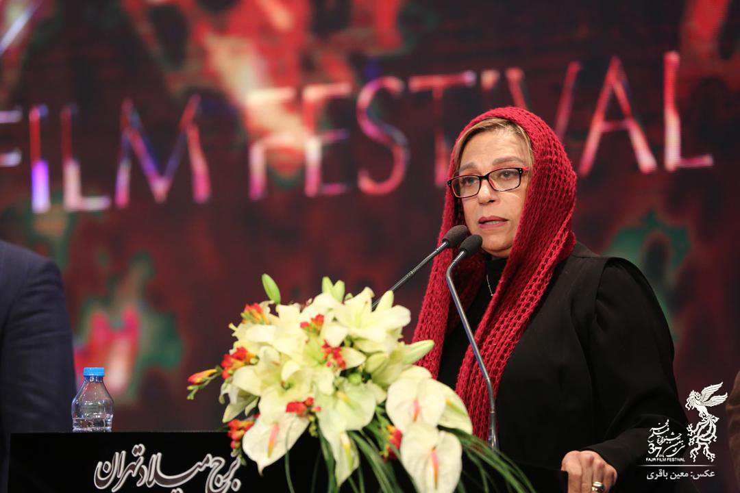 خاطره گوهر خیراندیش از بوسیدن یک جوان و محکوم به زندان شدن