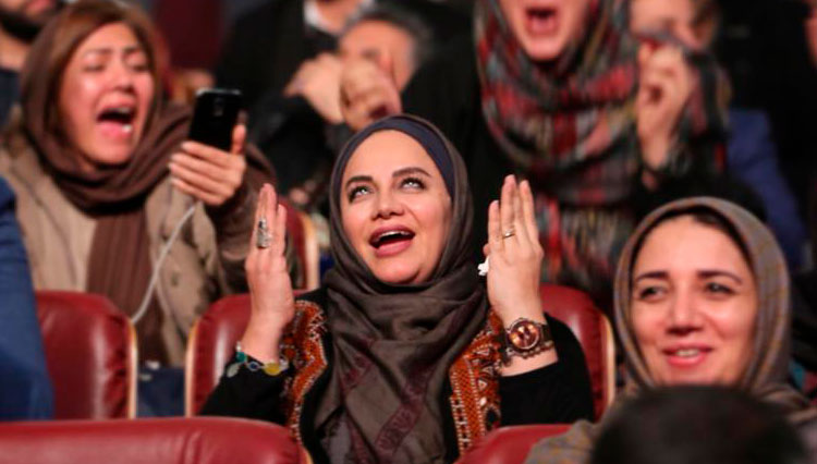 نرگس آبیار: بدون کمک مردم بلوچستان فیلم ساخته نمیشد نرگس آبیار: بدون کمک مردم بلوچستان فیلم ساخته نمیشد