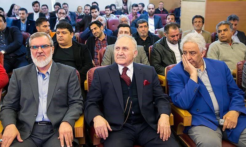 کلانی: اگر اهواز بودم پرسپولیس را از زمین بیرون میکشیدم! کلانی: اگر اهواز بودم پرسپولیس را از زمین بیرون میکشیدم!