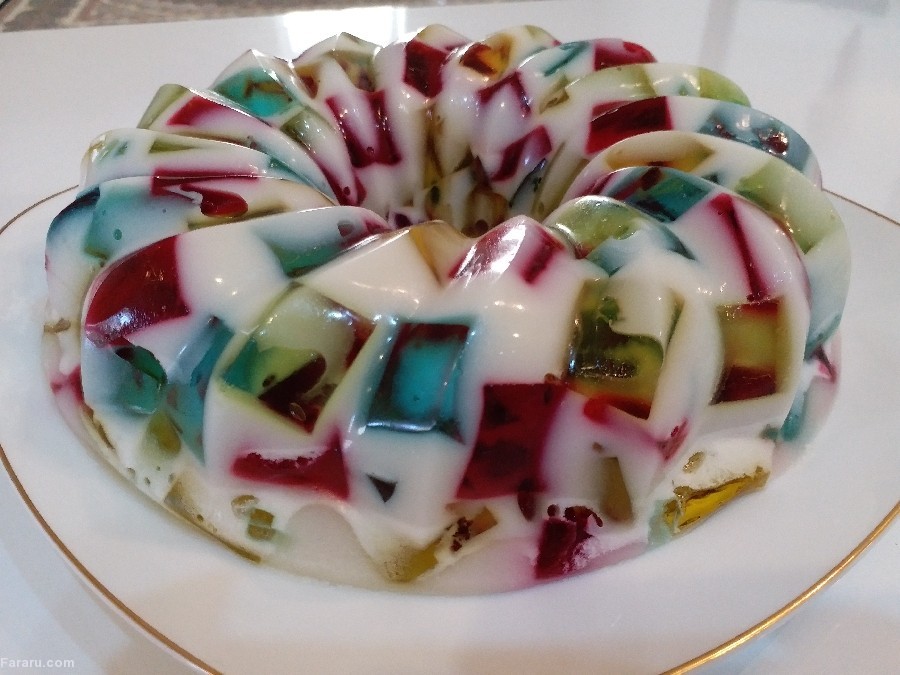 طرز تهیه ژله موزائیکی یا خرده شیشه طرز تهیه ژله موزائیکی یا خرده شیشه