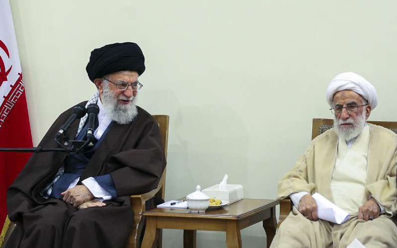 ماجرای شوخی رهبر انقلاب با آیتالله جنتی صحت داشت؟ ////// ماجرای شوخی رهبر انقلاب با آیتالله جنتی صحت داشت؟ //////