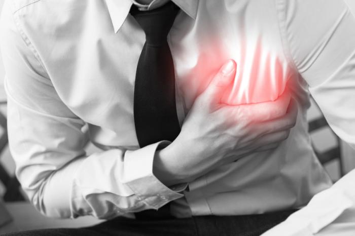 چرا هنگام دویدن قفسه سینه درد میگیرد؟ چرا هنگام دویدن قفسه سینه درد میگیرد؟