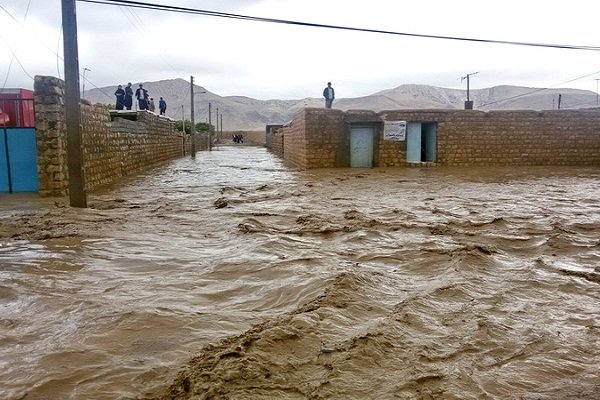واژگونی قایق با ۵ سرنشین در کارون؛ مفقود شدن ۲ نفر واژگونی قایق با ۵ سرنشین در کارون؛ مفقود شدن ۲ نفر