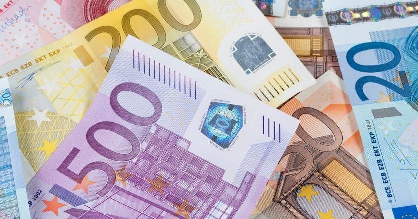 کدام ارز رکورد افزایش قیمت در بازار ایران را شکست؟ کدام ارز رکورد افزایش قیمت در بازار ایران را شکست؟