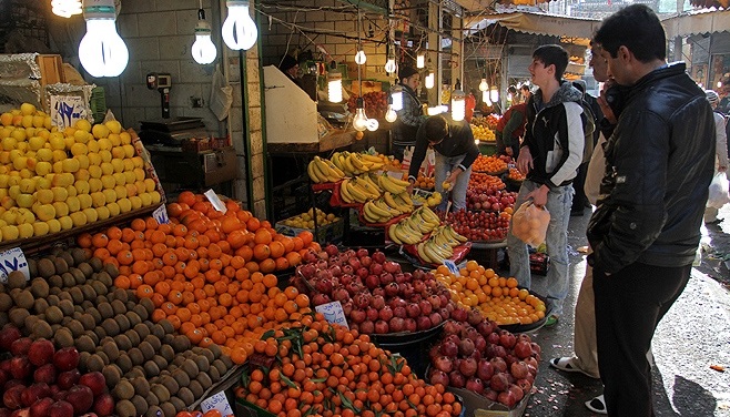 میوه شب عید؛ سر به زیر در ترهبار، سر کش در شهر میوه شب عید؛ سر به زیر در ترهبار، سر کش در شهر