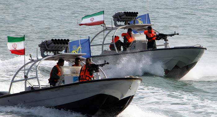 مقابله با اقدام آمریکا علیه سپاه؛ ایران تنگه هرمز را می‌بندد؟