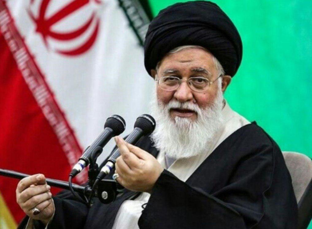علم الهدی: یک غول بی‌شاخ و دم به سپاه توهین می‌کند