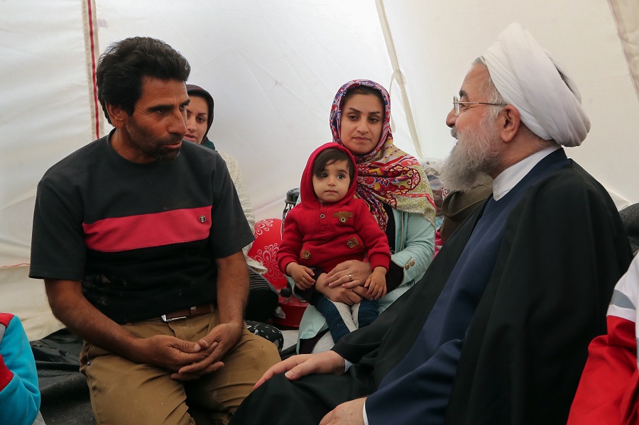روحانی: لوازم اساسی منزل در اختیار سیل زدگان قرار گیرد