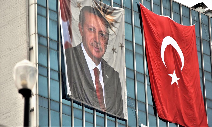اردوغان در سراشیبی قدرت اردوغان در سراشیبی قدرت